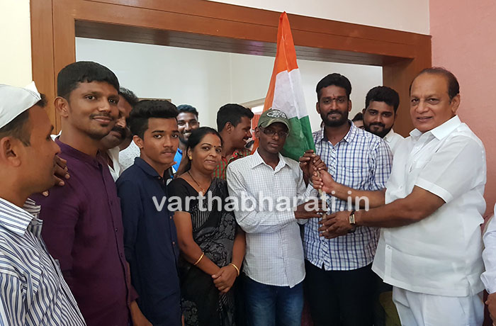 ಕುತ್ಯಾರು: ಬಿಜೆಪಿ ಕಾರ್ಯಕರ್ತರು ಕಾಂಗ್ರೆಸ್ ಸೇರ್ಪಡೆ